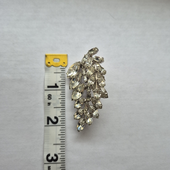 Vintage signed Weiss leaf spray brooch - Picture 5 of 6